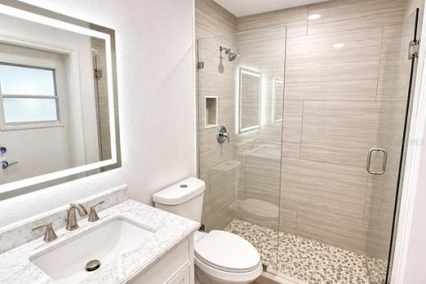 Купить виллу или дом в Норт-Порт, Флорида 8 комнат, 145.11м2, № 2433770 - фото 10