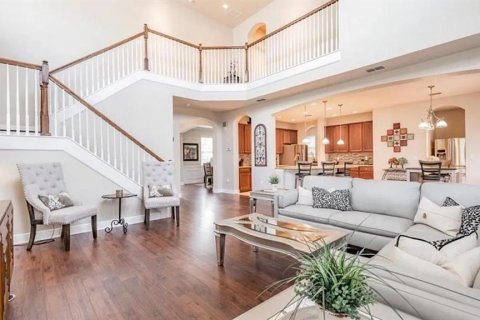Villa ou maison à louer à Tampa, Floride: 5 chambres, 300.91 m2 № 2413696 - photo 4