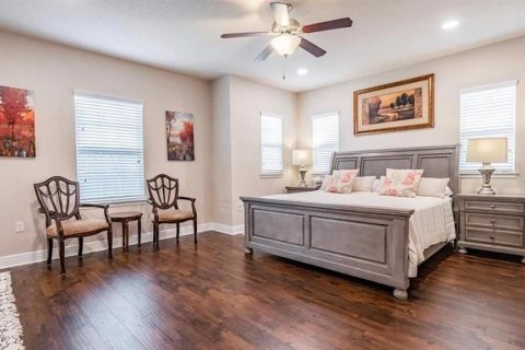 Villa ou maison à louer à Tampa, Floride: 5 chambres, 300.91 m2 № 2413696 - photo 6