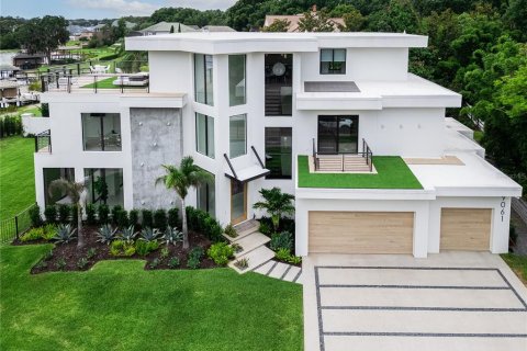 House in Windermere, Florida 5 bedrooms, 585.28 sq.m. № 2218662