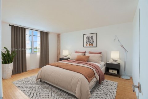 Condo in Miami Beach, Florida, 1 bedroom  № 1950620 - photo 7