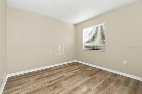 Villa ou maison à louer à Lakeland, Floride: 3 chambres, 106.28 m2 № 2430511 - photo 11
