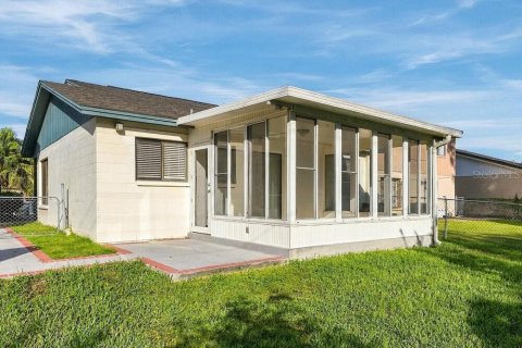 Villa ou maison à louer à Lakeland, Floride: 3 chambres, 106.28 m2 № 2430511 - photo 16
