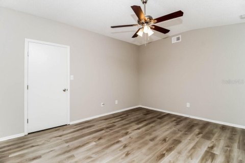 Villa ou maison à louer à Apopka, Floride: 3 chambres, 151.62 m2 № 2100059 - photo 11