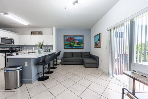 Copropriété à louer à Hialeah, Floride: 3 chambres, 110.18 m2 № 2158067 - photo 8