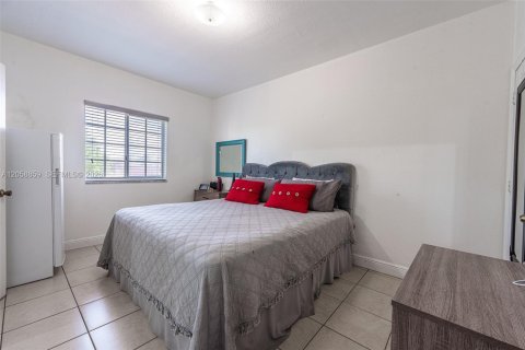 Copropriété à louer à Hialeah, Floride: 3 chambres, 110.18 m2 № 2158067 - photo 10