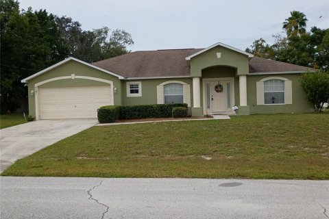 Villa ou maison à Spring Hill, Floride 3 chambres, 187.66 m2 № 2399539