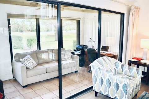 Casa en venta en Sarasota, Florida, 2 dormitorios, 110.37 m2 № 1521862 - foto 5