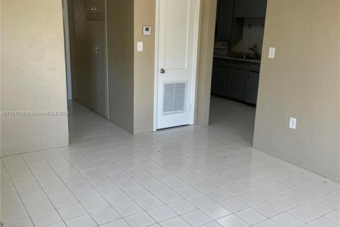 Propiedad comercial en venta en Dania Beach, Florida, 132.57 m2 № 1735645 - foto 7