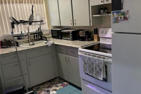 Propiedad comercial en venta en Dania Beach, Florida, 132.57 m2 № 1735645 - foto 25