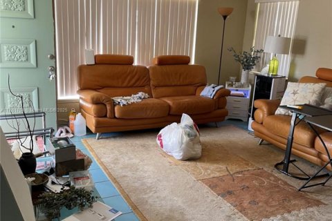Propiedad comercial en venta en Dania Beach, Florida, 132.57 m2 № 1735645 - foto 22