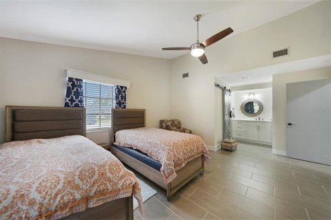 House in Port Charlotte, Florida 3 bedrooms, 159.42 sq.m. № 1716524 - photo 18