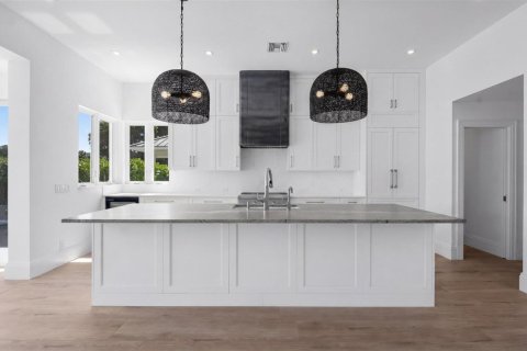 Купить виллу или дом в Юпитер, Флорида 10 комнат, 310.11м2, № 2147221 - фото 14