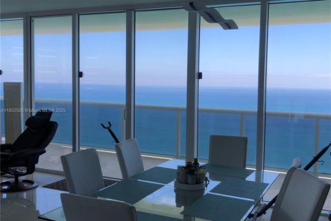 Copropriété à louer à Hallandale Beach, Floride: 3 chambres, 191.84 m2 № 1858846 - photo 5