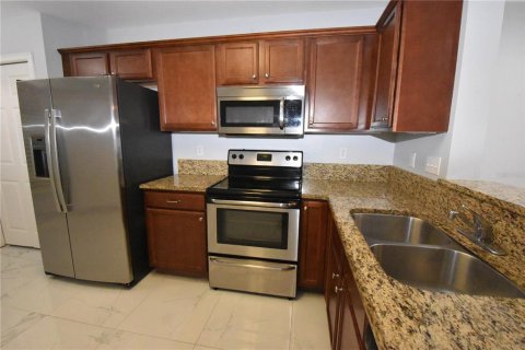 Condo in Gainesville, Florida, 2 bedrooms  № 1801797 - photo 8