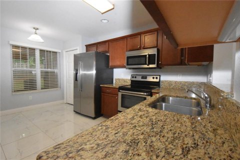 Condo in Gainesville, Florida, 2 bedrooms  № 1801797 - photo 3