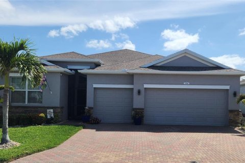 Villa ou maison à vendre à Winter Haven, Floride: 4 chambres, 215.53 m2 № 1675118 - photo 1