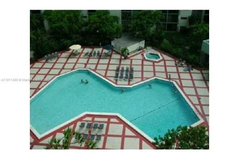 Condo in Sunny Isles Beach, Florida, 1 bedroom  № 1967289 - photo 7