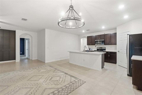 Villa ou maison à vendre à North Port, Floride: 4 chambres, 168.34 m2 № 2149993 - photo 13