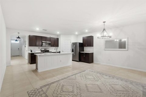 Villa ou maison à vendre à North Port, Floride: 4 chambres, 168.34 m2 № 2149993 - photo 12