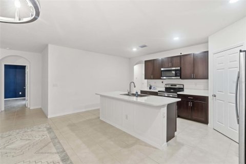 Villa ou maison à vendre à North Port, Floride: 4 chambres, 168.34 m2 № 2149993 - photo 15
