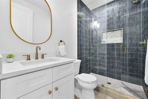 Casa en venta en Saint Petersburg, Florida, 4 dormitorios, 250.19 m2 № 2221738 - foto 18