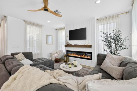 Casa en venta en Saint Petersburg, Florida, 4 dormitorios, 250.19 m2 № 2221738 - foto 6