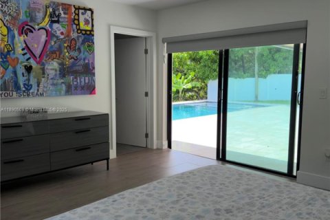 Casa en venta en Miami, Florida, 4 dormitorios, 164.34 m2 № 1943448 - foto 13