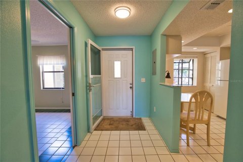 Condo in Englewood, Florida, 2 bedrooms  № 1579117 - photo 12