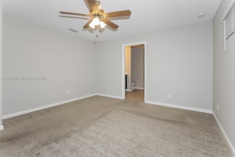 Casa en alquiler en Port St. Lucie, Florida, 3 dormitorios, 147.71 m2 № 1998053 - foto 11