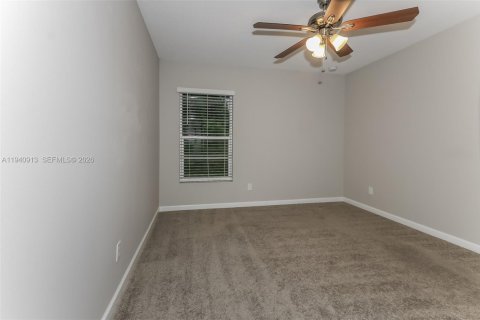 Casa en alquiler en Port St. Lucie, Florida, 3 dormitorios, 147.71 m2 № 1998053 - foto 10