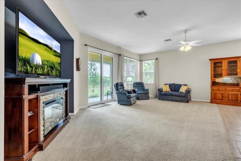 House in Lake Suzy, Florida 4 bedrooms, 201.6 sq.m. № 2230711 - photo 20