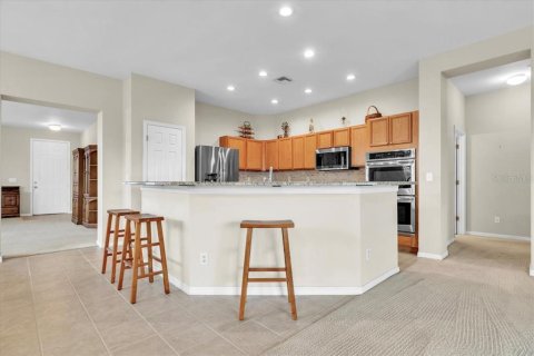 House in Lake Suzy, Florida 4 bedrooms, 201.6 sq.m. № 2230711 - photo 11
