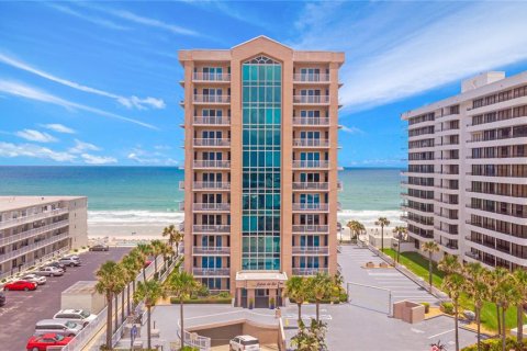 Condominio en Daytona Beach, Florida, 3 dormitorios  № 2113512