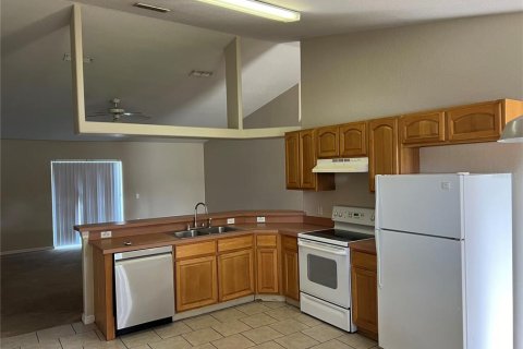 Villa ou maison à louer à Kissimmee, Floride: 3 chambres, 150.5 m2 № 1817819 - photo 3