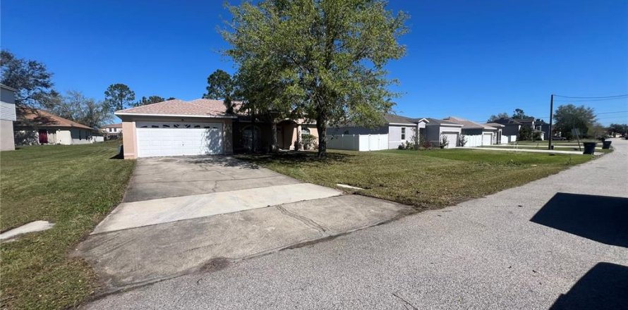 Villa ou maison à Kissimmee, Floride 3 chambres, 150.5 m2 № 1817819
