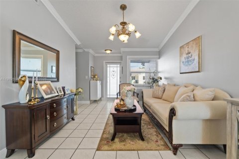 Adosado en venta en Miami, Florida, 3 dormitorios, 117.43 m2 № 2023788 - foto 5