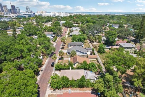 Villa ou maison à vendre à Saint Petersburg, Floride: 4 chambres, 113.25 m2 № 2207457 - photo 27