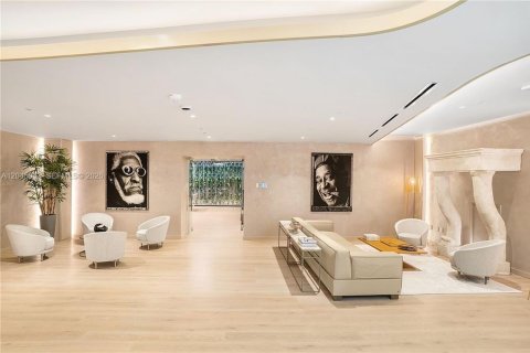 Condo in Miami, Florida, 1 bedroom  № 2243021 - photo 25