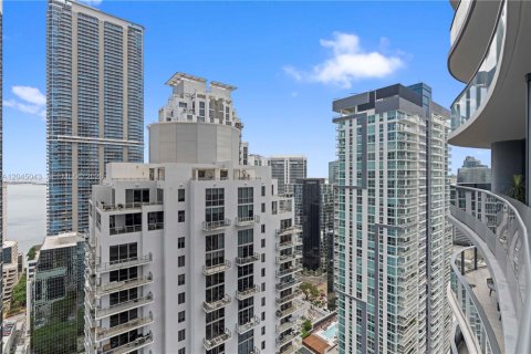 Condo in Miami, Florida, 1 bedroom  № 2243021 - photo 16