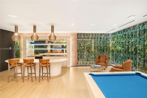 Condo in Miami, Florida, 1 bedroom  № 2243021 - photo 23