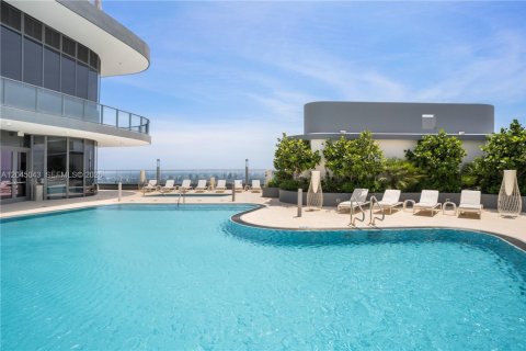 Condo in Miami, Florida, 1 bedroom  № 2243021 - photo 28