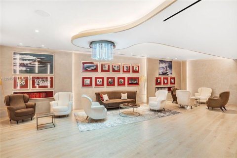 Condo in Miami, Florida, 1 bedroom  № 2243021 - photo 24