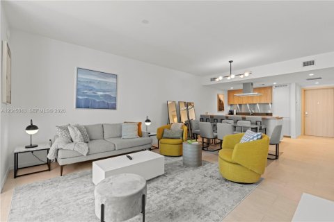 Condo in Miami, Florida, 1 bedroom  № 2243021 - photo 10