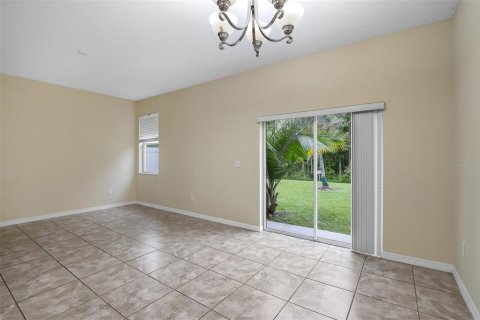 Townhouse in Orlando, Florida 3 bedrooms, 165.18 sq.m. № 2142229 - photo 6