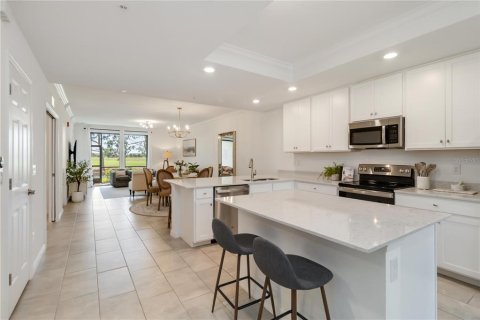 Condo in Bradenton, Florida, 2 bedrooms  № 1618284 - photo 5