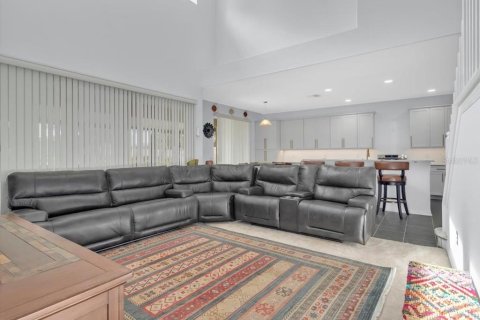 House in Riverview, Florida 5 bedrooms, 301 sq.m. № 1914340 - photo 22