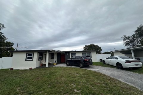 Купить виллу или дом в Дейви, Флорида 1 комната, 126.44м2, № 2009780 - фото 2