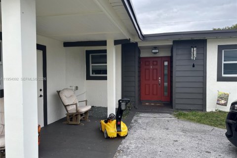Купить виллу или дом в Дейви, Флорида 1 комната, 126.44м2, № 2009780 - фото 6