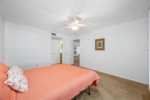 Condominio en venta en Largo, Florida, 2 dormitorios, 87.79 m2 № 2223620 - foto 13